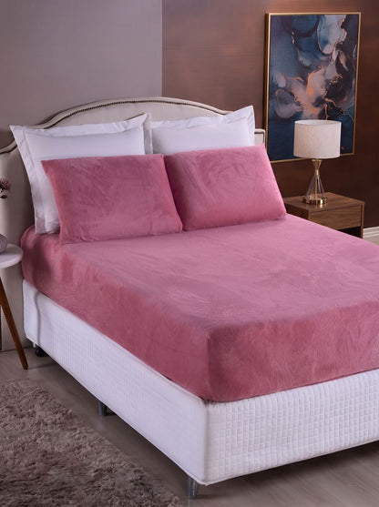 O conforto que transforma suas noites | Jogo de Lençol Plush Manta Soft 3 Peças